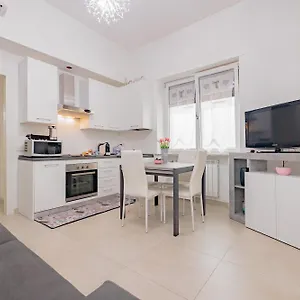 Сasa de vacaciones La Casa Di Alessia Nel Centro Di - Alessiatravelling, Como