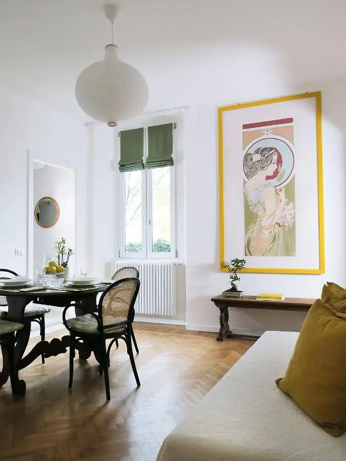 Apartment Villa Crochat Como Italy